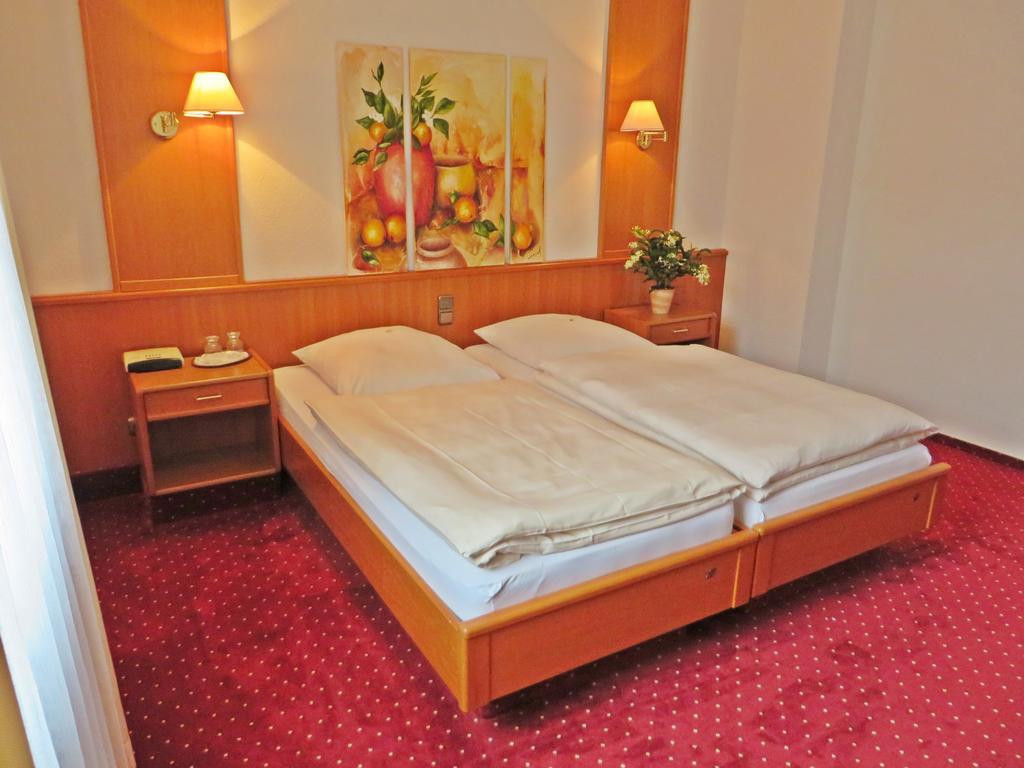 Hotel Roseneck Hagenow Room photo